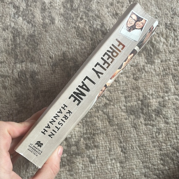 📚 4/20$ 📚 Firefly Lane - Kristin Hannah - Picture 4 of 5